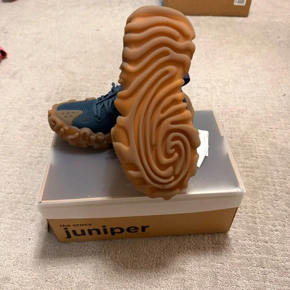 Salehe Bembury x Juniper Crocs - Picture 3 of 6